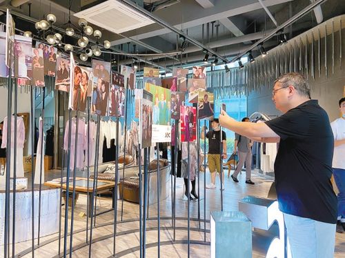 杭州工业旅游新玩法 走进颠覆想象的智能工厂车间